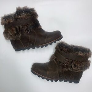 Sorel Dark Brown Fur-Trimmed Winter Boots